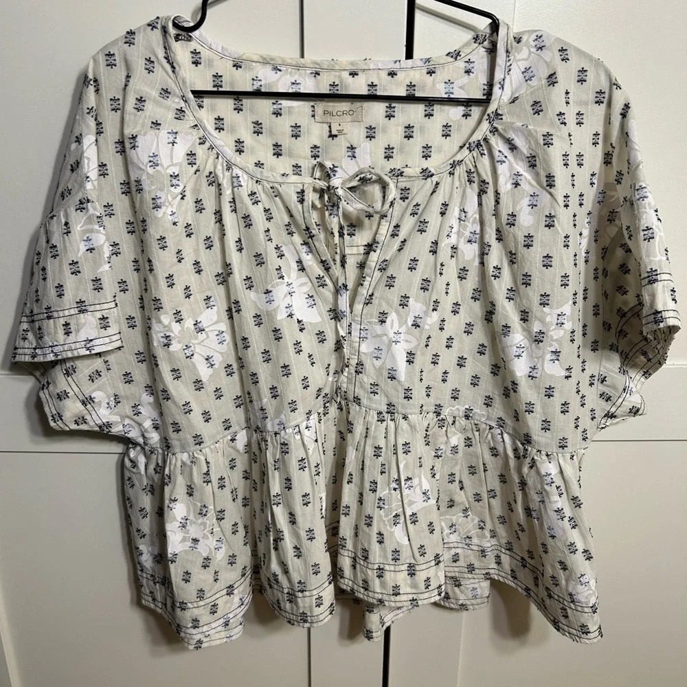 Pilcro Clip Dot Pullover Babydoll Blouse size small - Picture 5 of 6